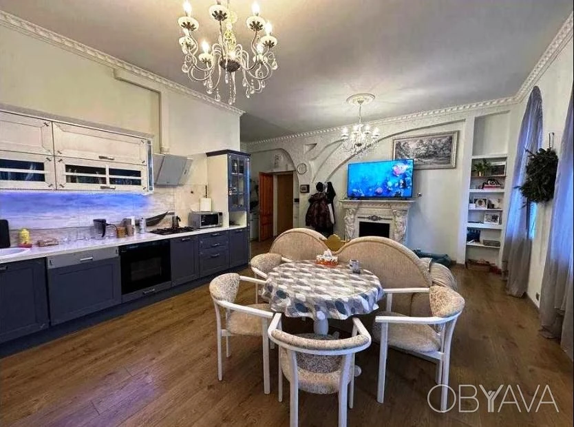 Apartment on Petlury Street, University district, T. Shevchenko Blvd.