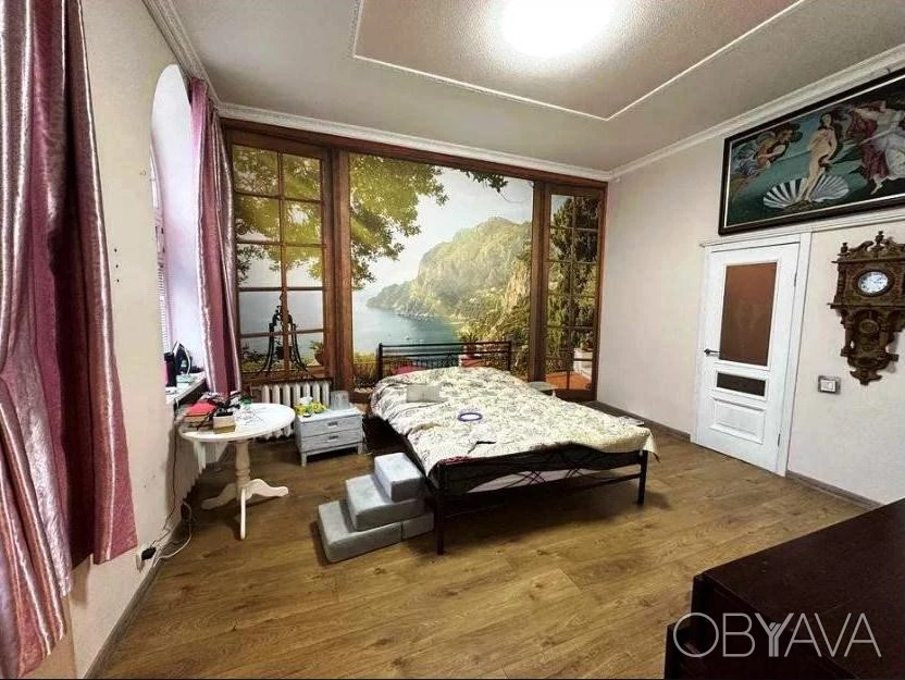 Apartment on Petlury Street, University district, T. Shevchenko Blvd.
