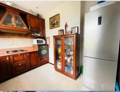 3 bedroom apartment, Stalin-era building, on Lavrska Street, Mazep, Omelianovych-Pavlenko