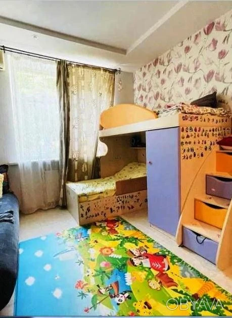 3 bedroom apartment, Stalin-era building, on Lavrska Street, Mazep, Omelianovych-Pavlenko