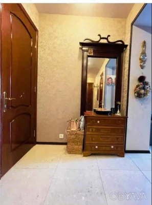 3 bedroom apartment, Stalin-era building, on Lavrska Street, Mazep, Omelianovych-Pavlenko