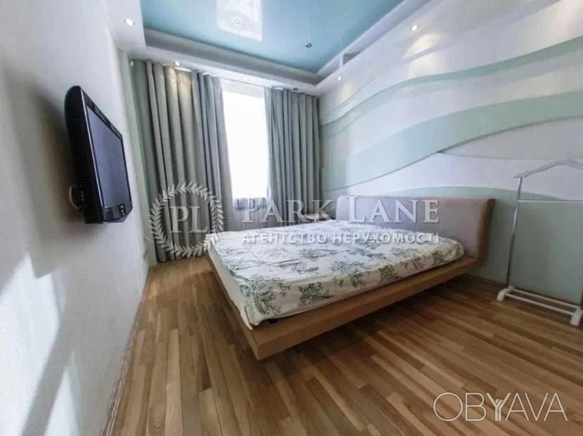 3-bedroom apartment, station "Palace of Ukraine", Kyiv.