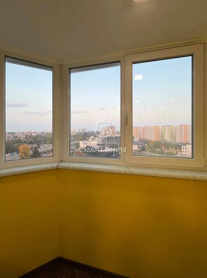 Apartment for Sale, Kyiv, Sviatoshyn, Berezaysky Prospect