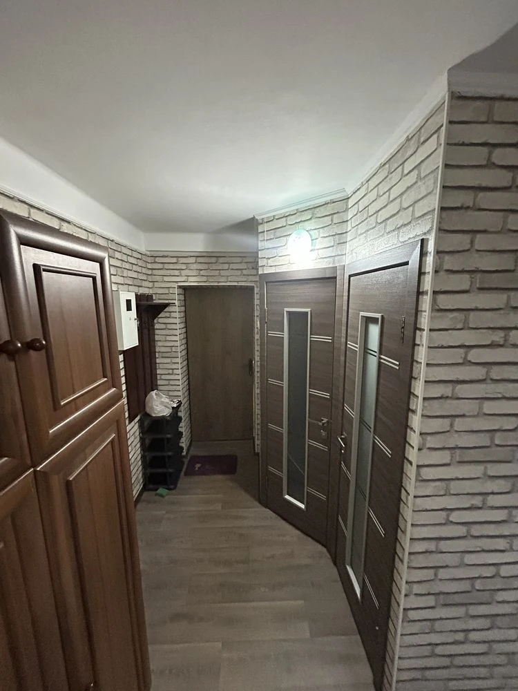 3-комнатная квартира в Космическом районе.