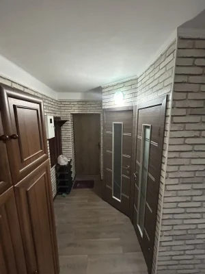 3-комнатная квартира в Космическом районе.