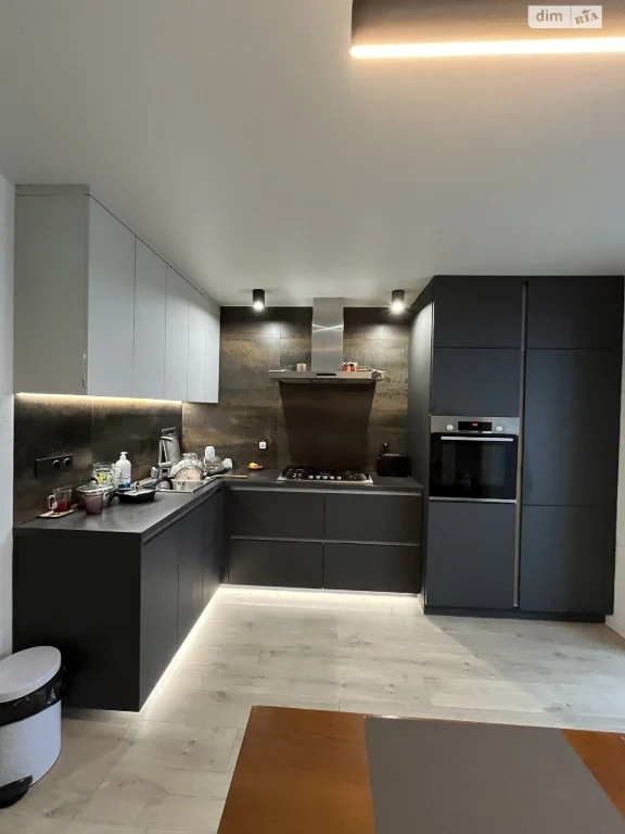 Sale: Apartment in the Central District