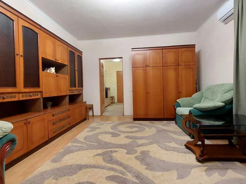Apartment. Lopanovsky Prospect, Kyiv