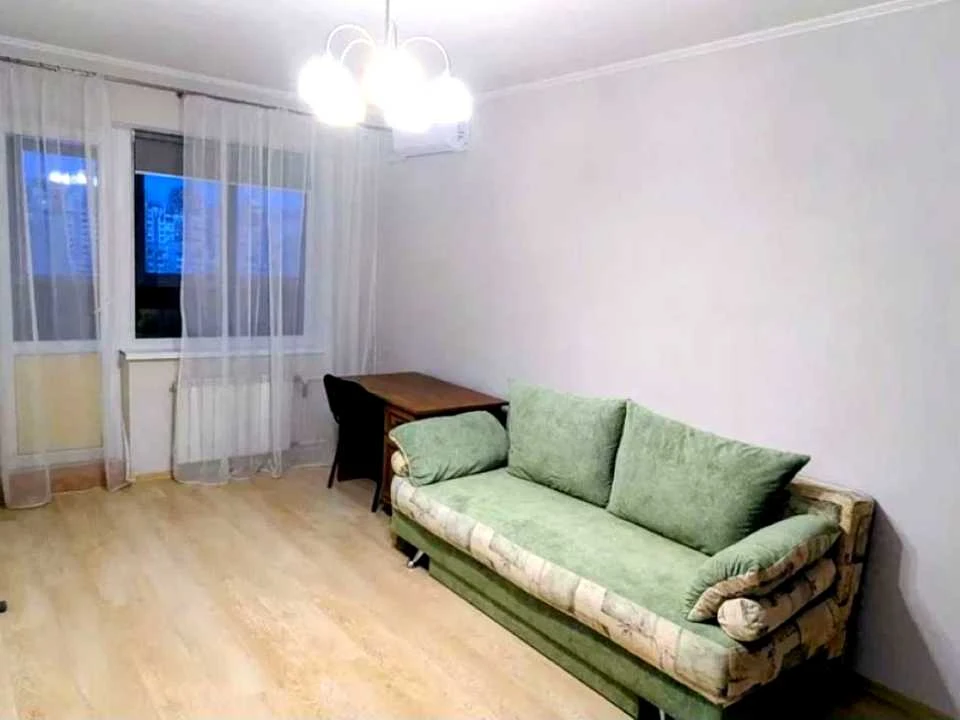Apartment. Akademika Yefremova Street, Akademistche