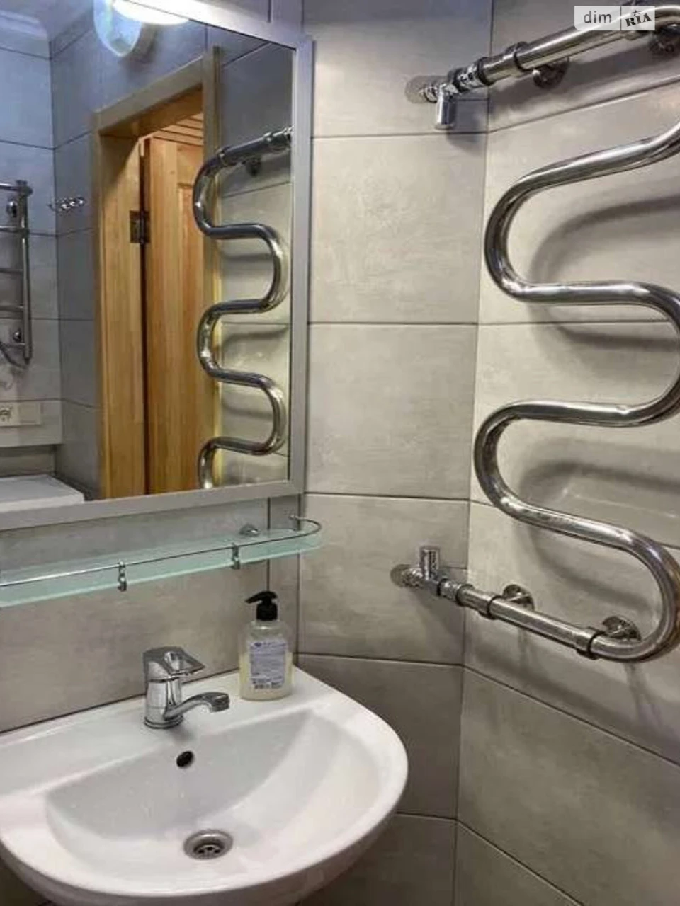Apartment for Long-Term Rent, Obolyn'