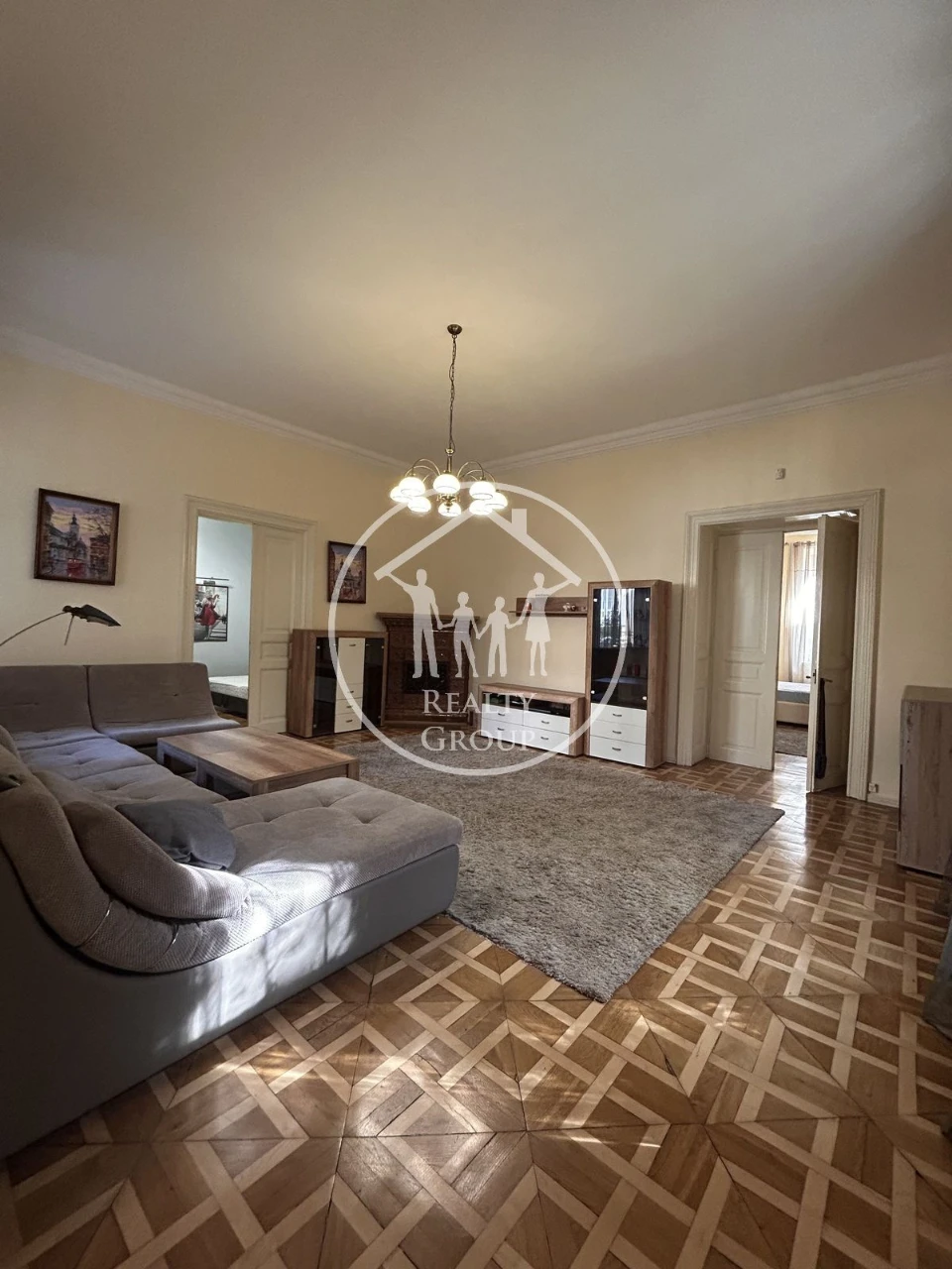 Historic Center!! Austrian Apartment!! 3-room apartment