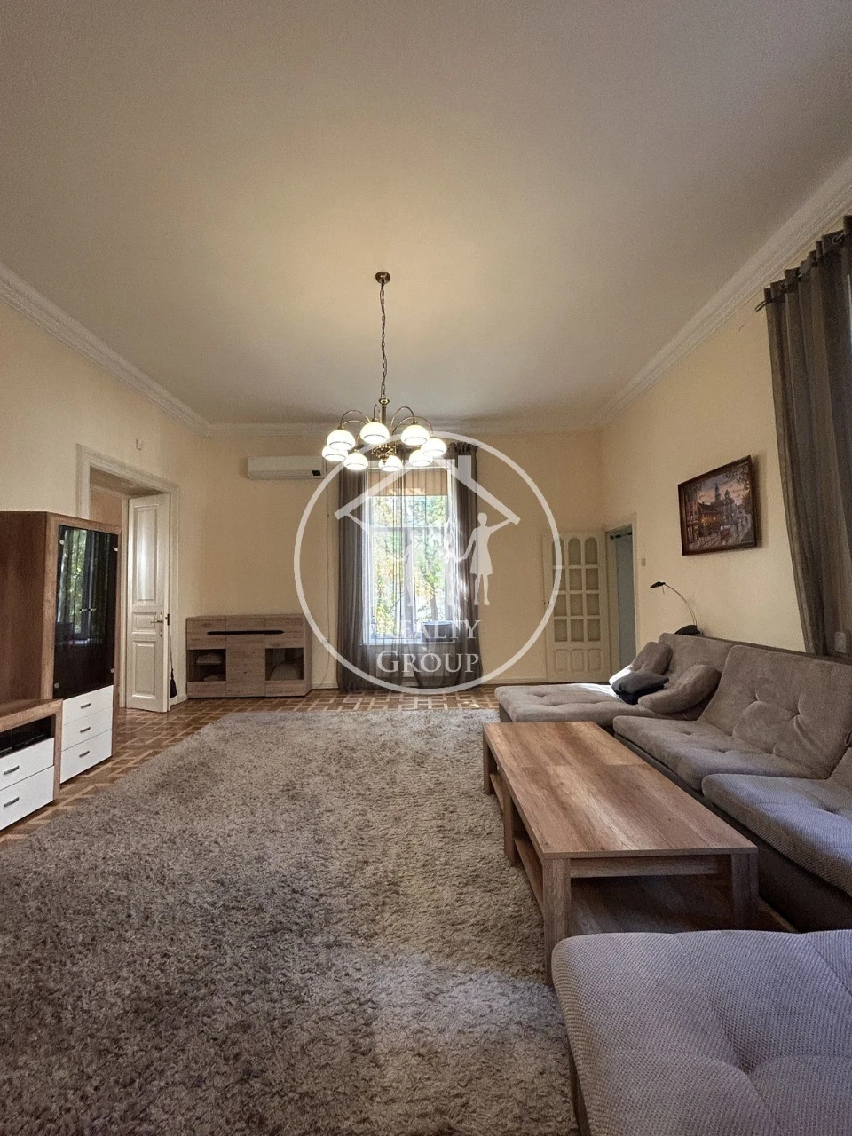 Historic Center!! Austrian Apartment!! 3-room apartment
