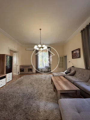 Historic Center!! Austrian Apartment!! 3-room apartment