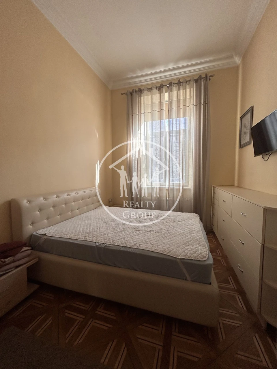 Historic Center!! Austrian Apartment!! 3-room apartment