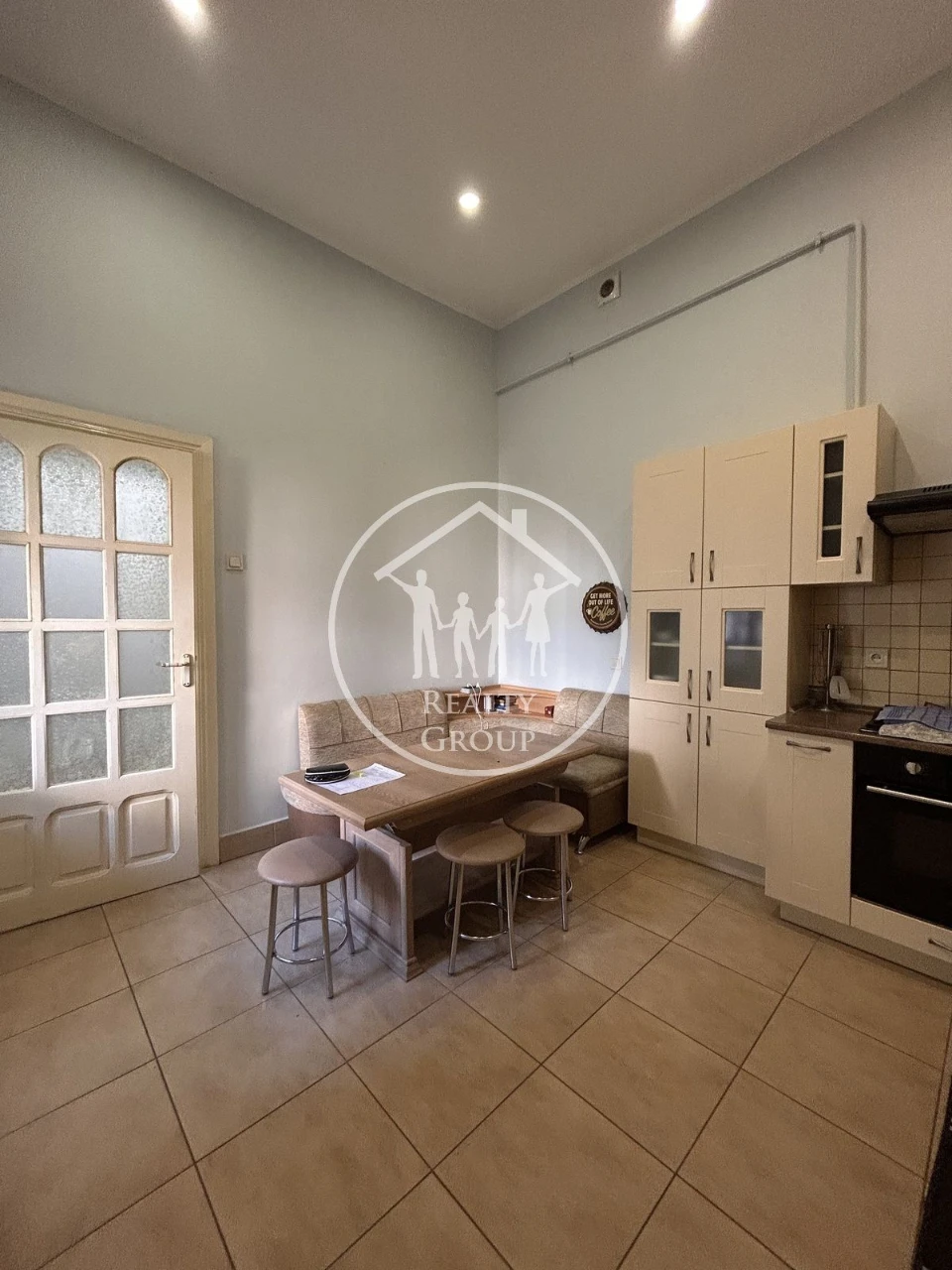 Historic Center!! Austrian Apartment!! 3-room apartment