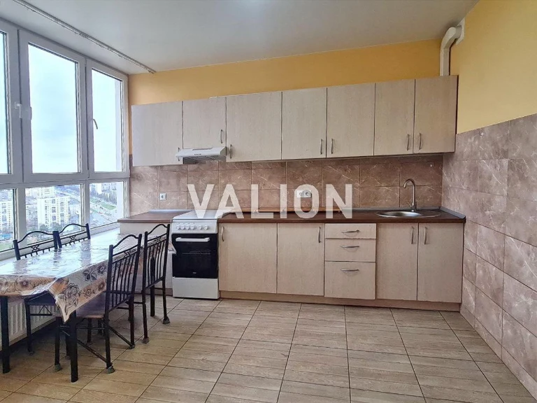 Selling 5-bedroom apartment at вул. Краківська, 27a, in Дніпровський