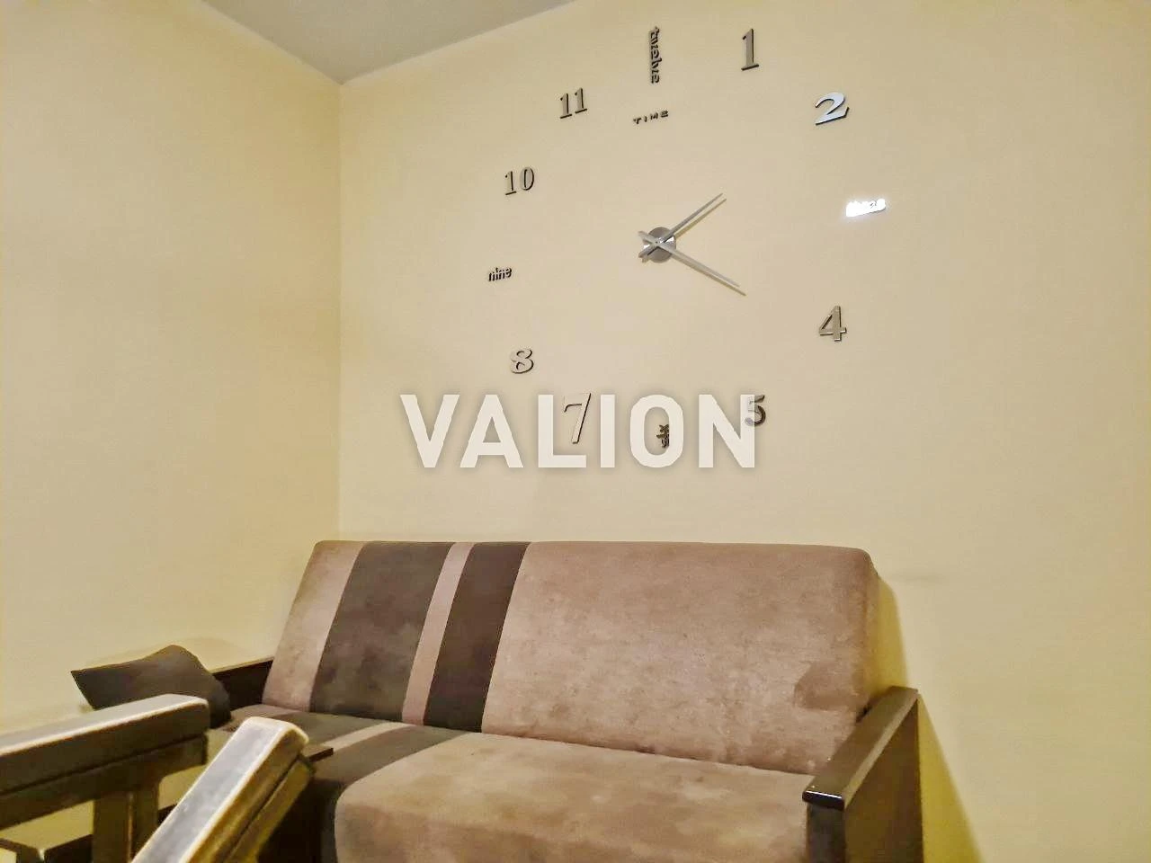 Selling 5-bedroom apartment at вул. Краківська, 27a, in Дніпровський