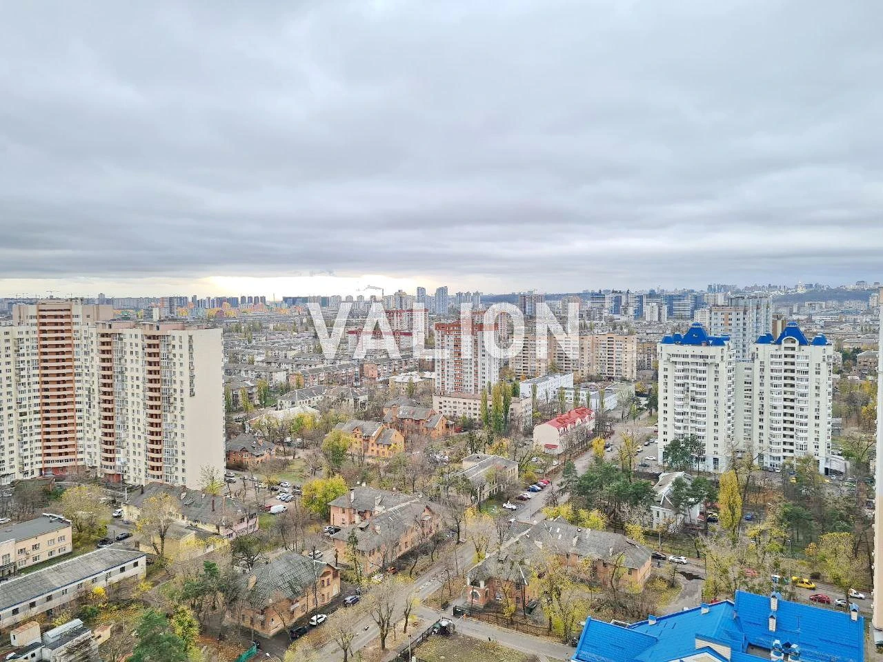 Selling 5-bedroom apartment at вул. Краківська, 27a, in Дніпровський
