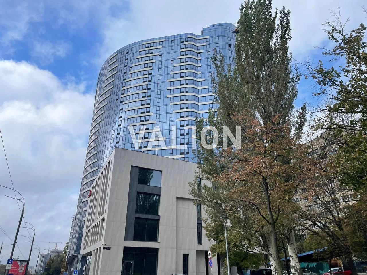Sale of a 1-room apartment on Mykhailo Mihnovsky Blvd. 13a