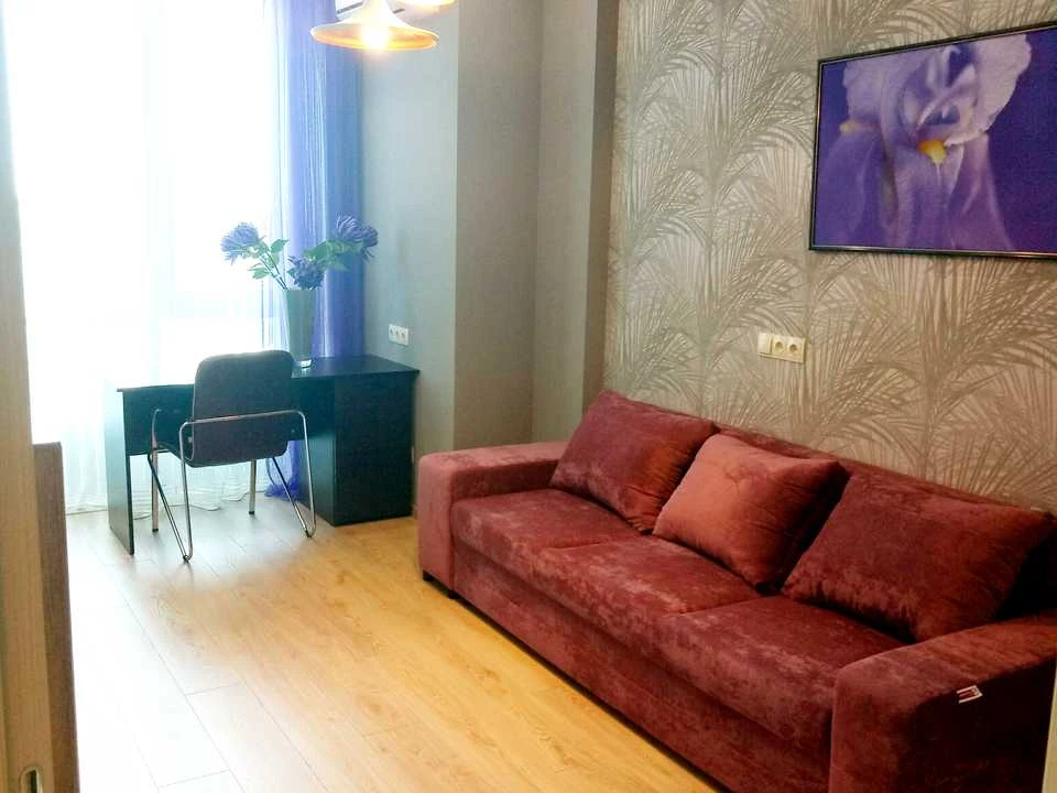 Apartment. Odessa, Velika Arnautskaya Street