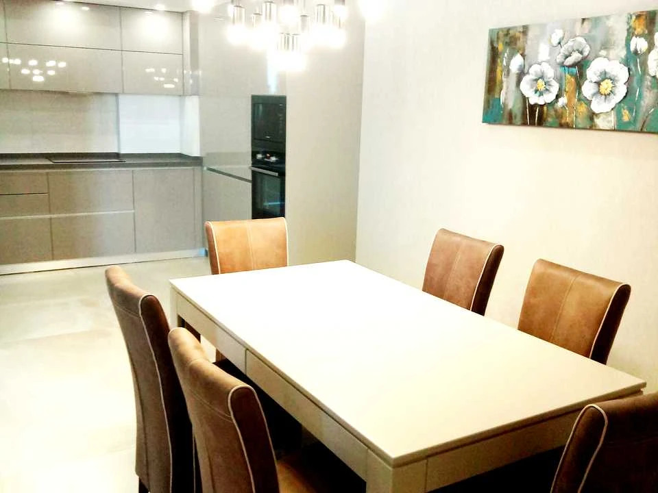 Apartment. Odessa, Velika Arnautskaya Street