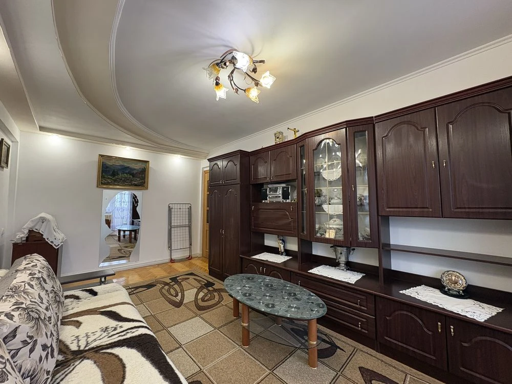 Sale of an apartment on Крут