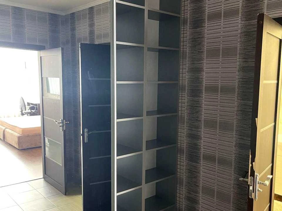 Квартира. Київ, Миколи Голего вул.
