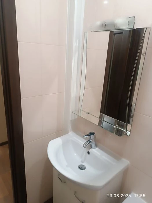 2-room Shkolnaya for sale. Bargain is appropriate!