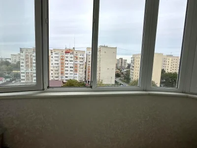 Продається однокімнатна квартира 44.2 м² на 9-му поверсі з 10-го.