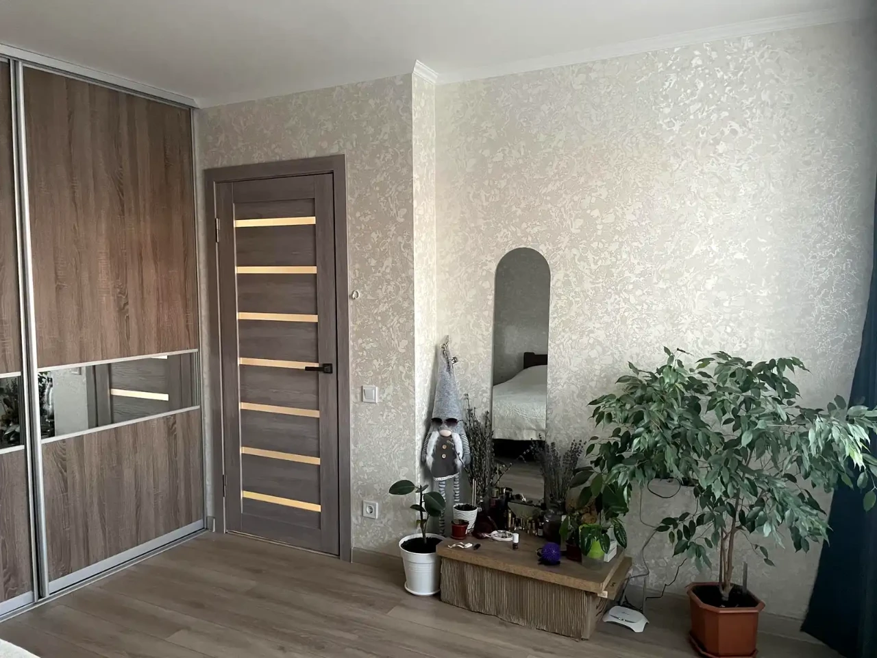Продається однокімнатна квартира 44.2 м² на 9-му поверсі з 10-го.
