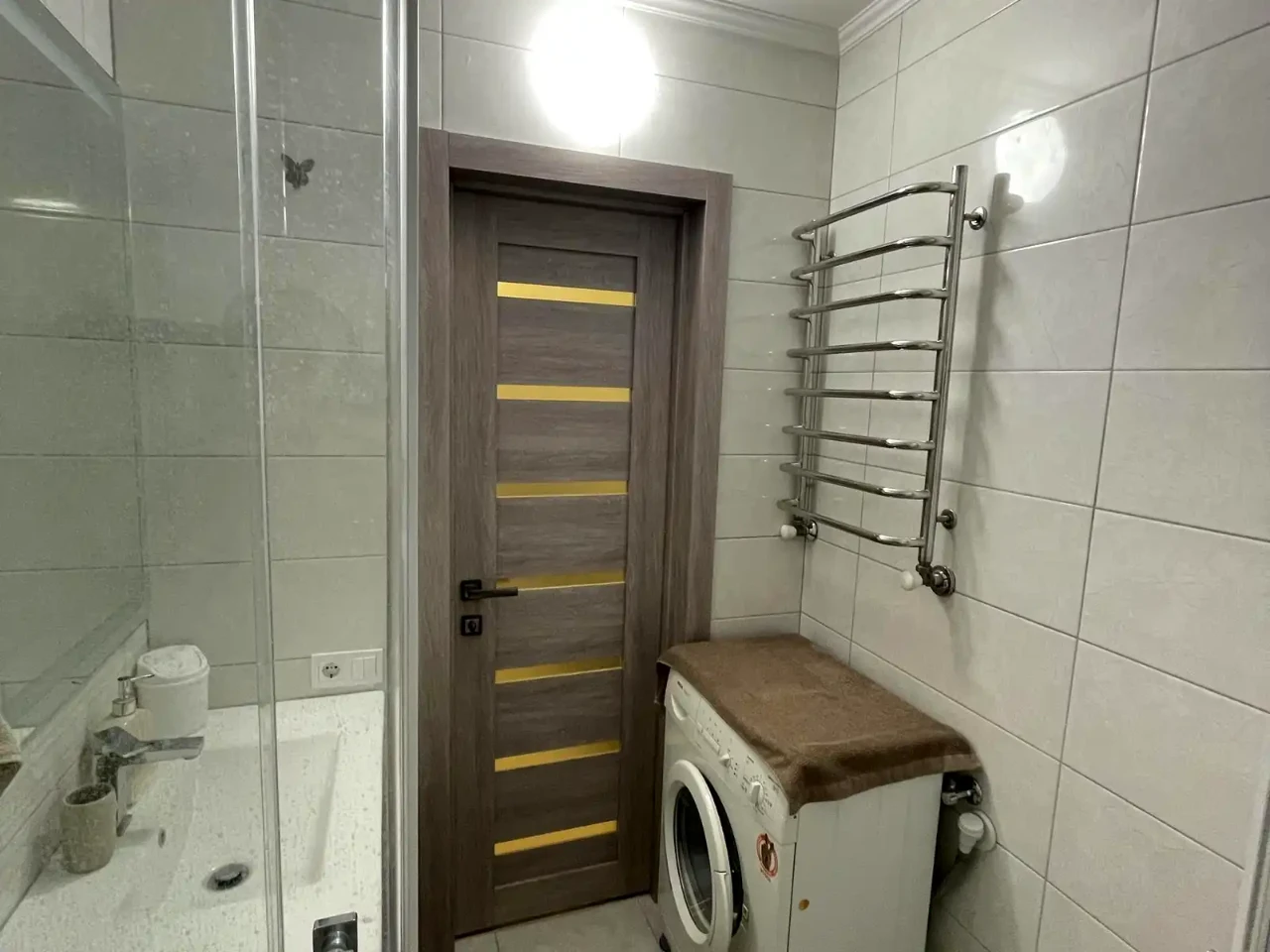 Продається однокімнатна квартира 44.2 м² на 9-му поверсі з 10-го.