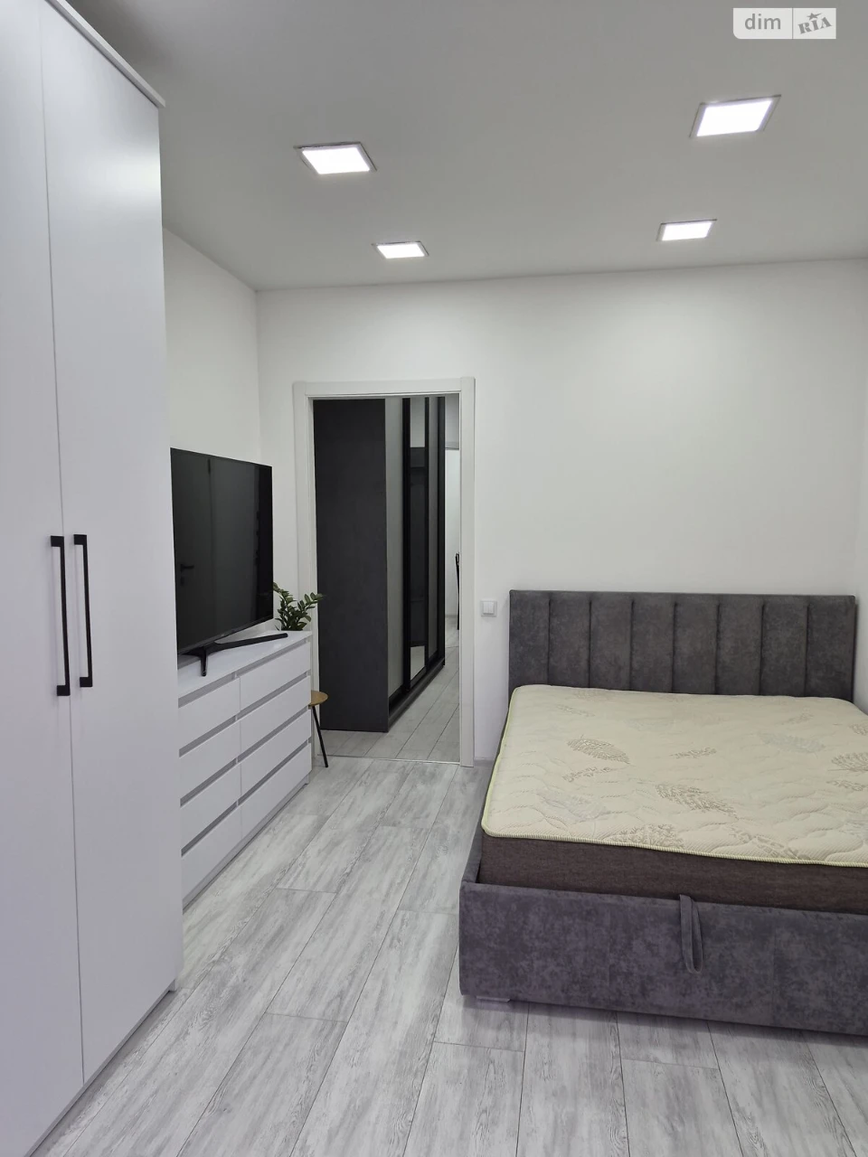 Long-Term Rental Apartment, Sverdlovsk District