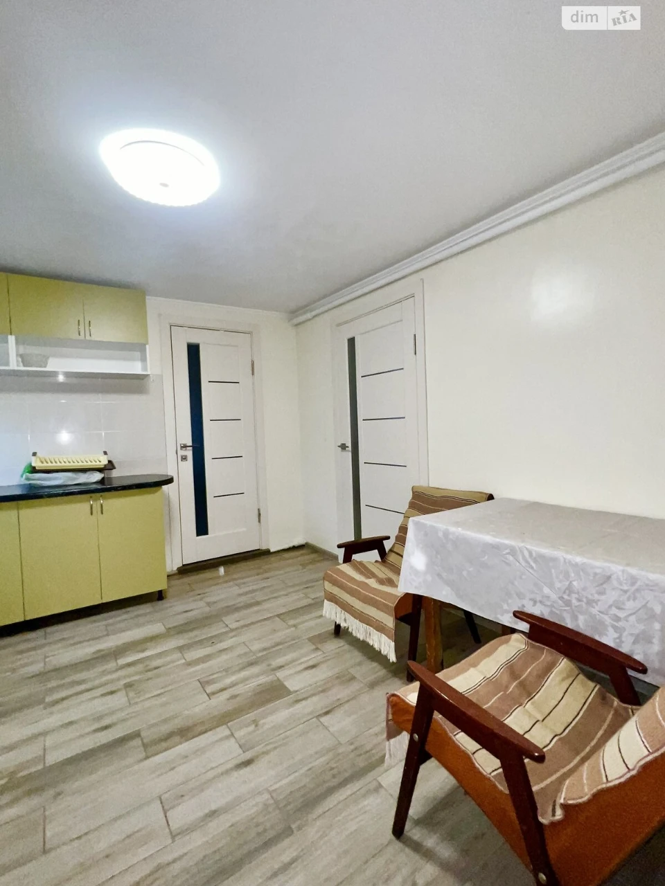 Long Term Rental - Part of a House - Old Town