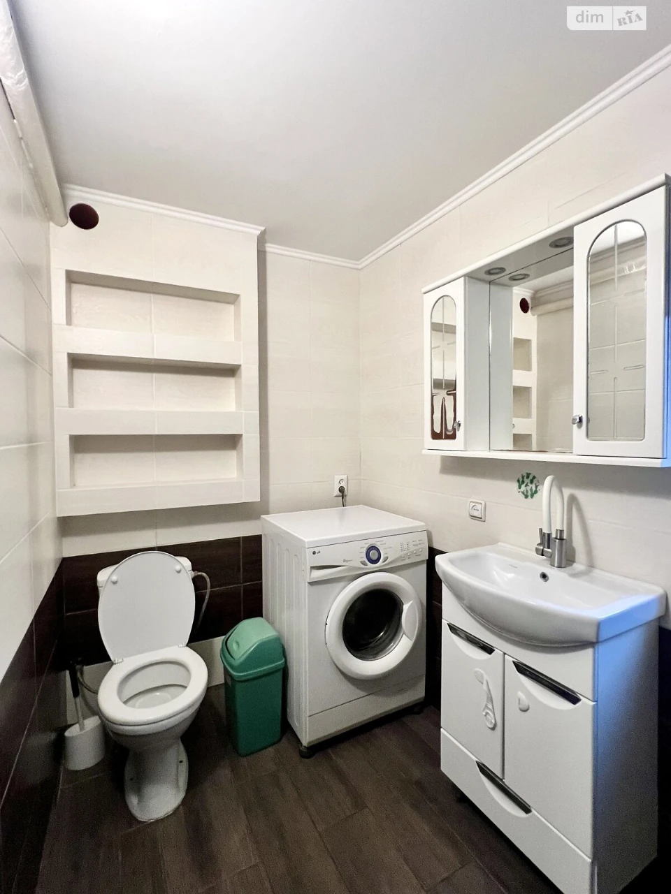 Long Term Rental - Part of a House - Old Town