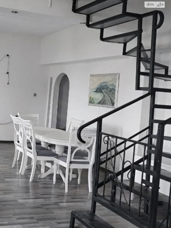 Long-Term Rental Apartment, Podil