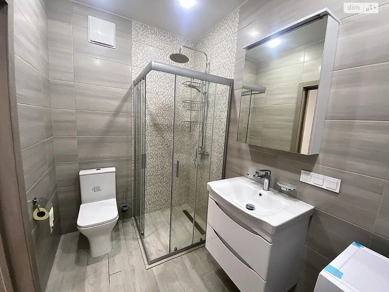 Long-Term Rental Apartment Podilsky