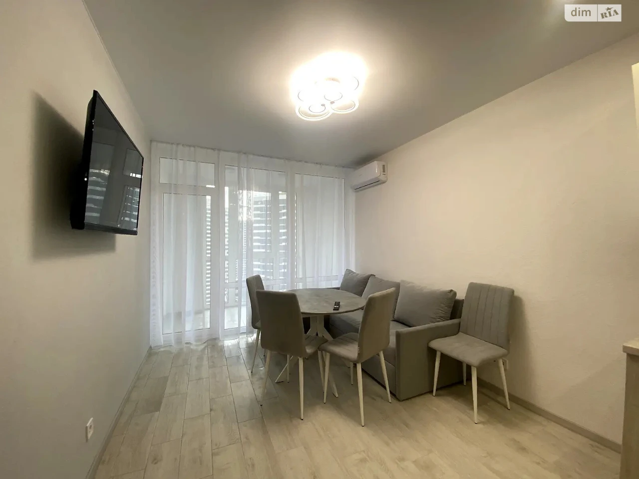 Long-Term Rental Apartment Podilsky