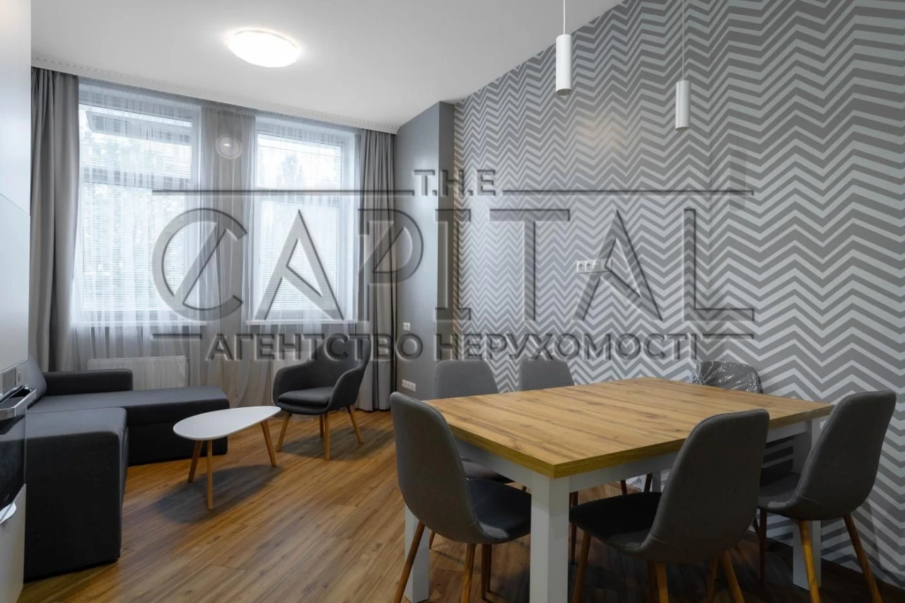 Простора 3-к квартира  101м2/2 поверх/генератор в будинку, в