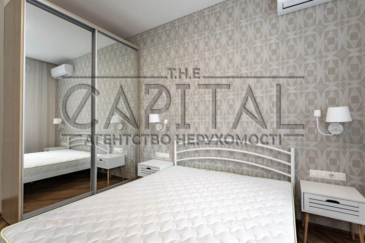 Простора 3-к квартира  101м2/2 поверх/генератор в будинку, в