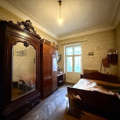 Продається 4-кімнатна квартира в Центрі, Садова/Дерибасівська.