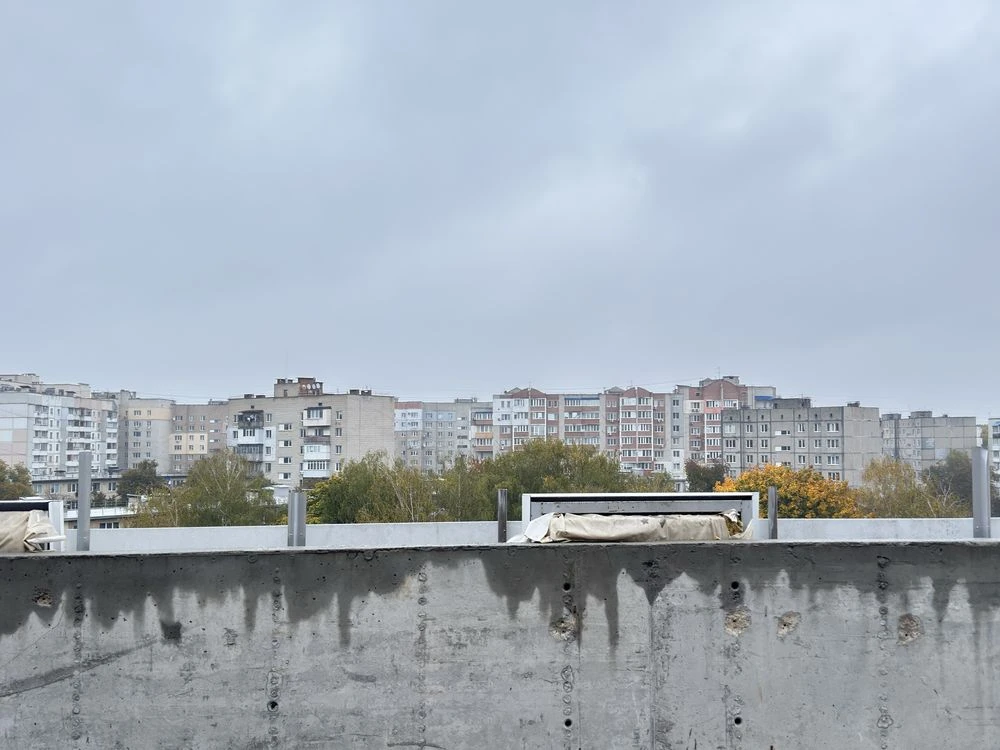 Пентхаус с собственной террасой 70 м²! Панорамный вид на мост