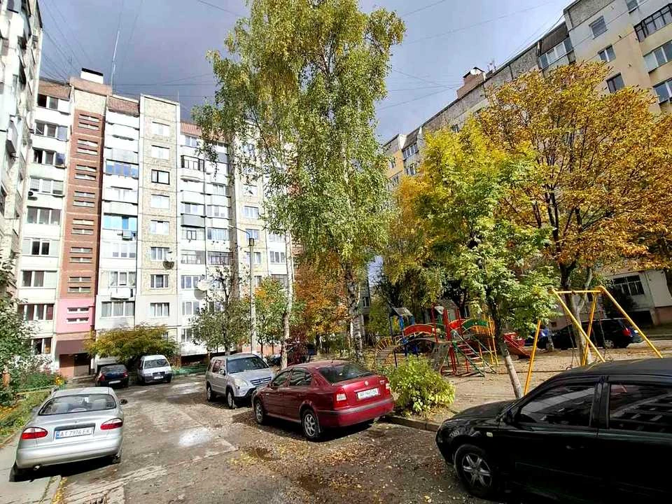 Квартира. Ивано-Франковск, 24 Августа ул.