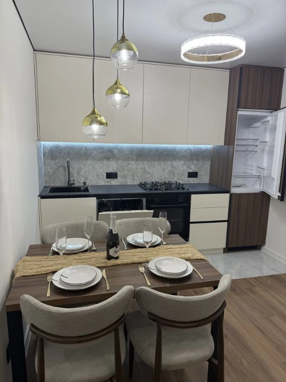 Продам 2-кімнатну квартиру 59 кв. м, 6/12 этаж,