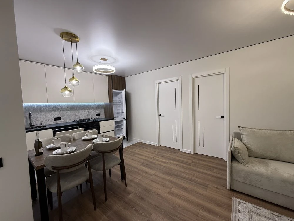 Продам 2-кімнатну квартиру 59 кв. м, 6/12 этаж,