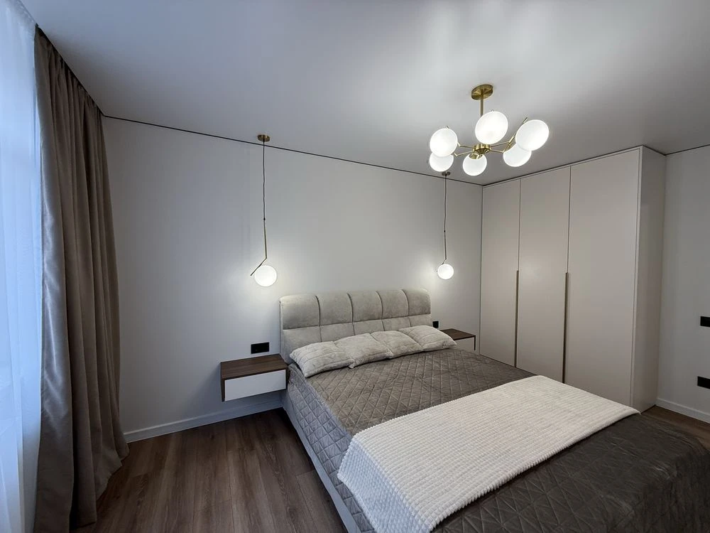 Продам 2-кімнатну квартиру 59 кв. м, 6/12 этаж,