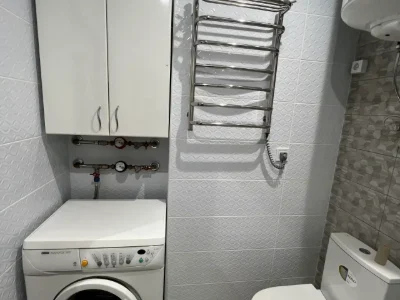 Apartment for rent, 1 room, 30 m² on the 9th floor of a 25-story building.