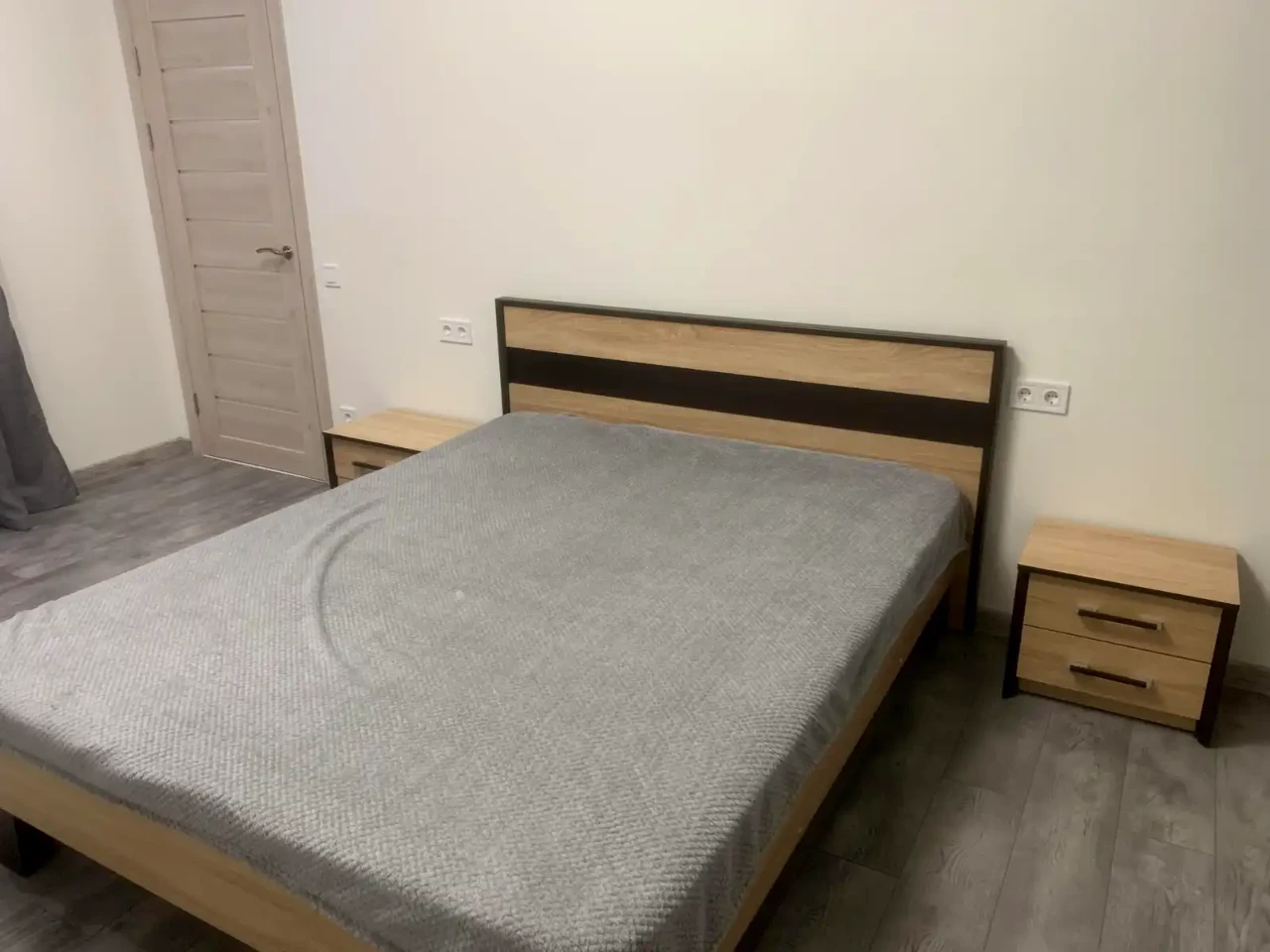 Apartment for rent, 1 room, 30 m² on the 9th floor of a 25-story building.