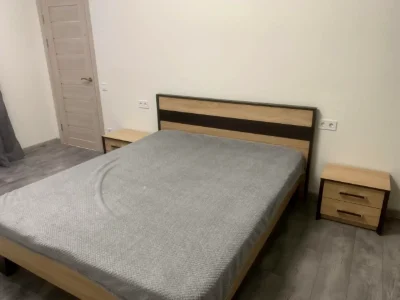 Apartment for rent, 1 room, 30 m² on the 9th floor of a 25-story building.
