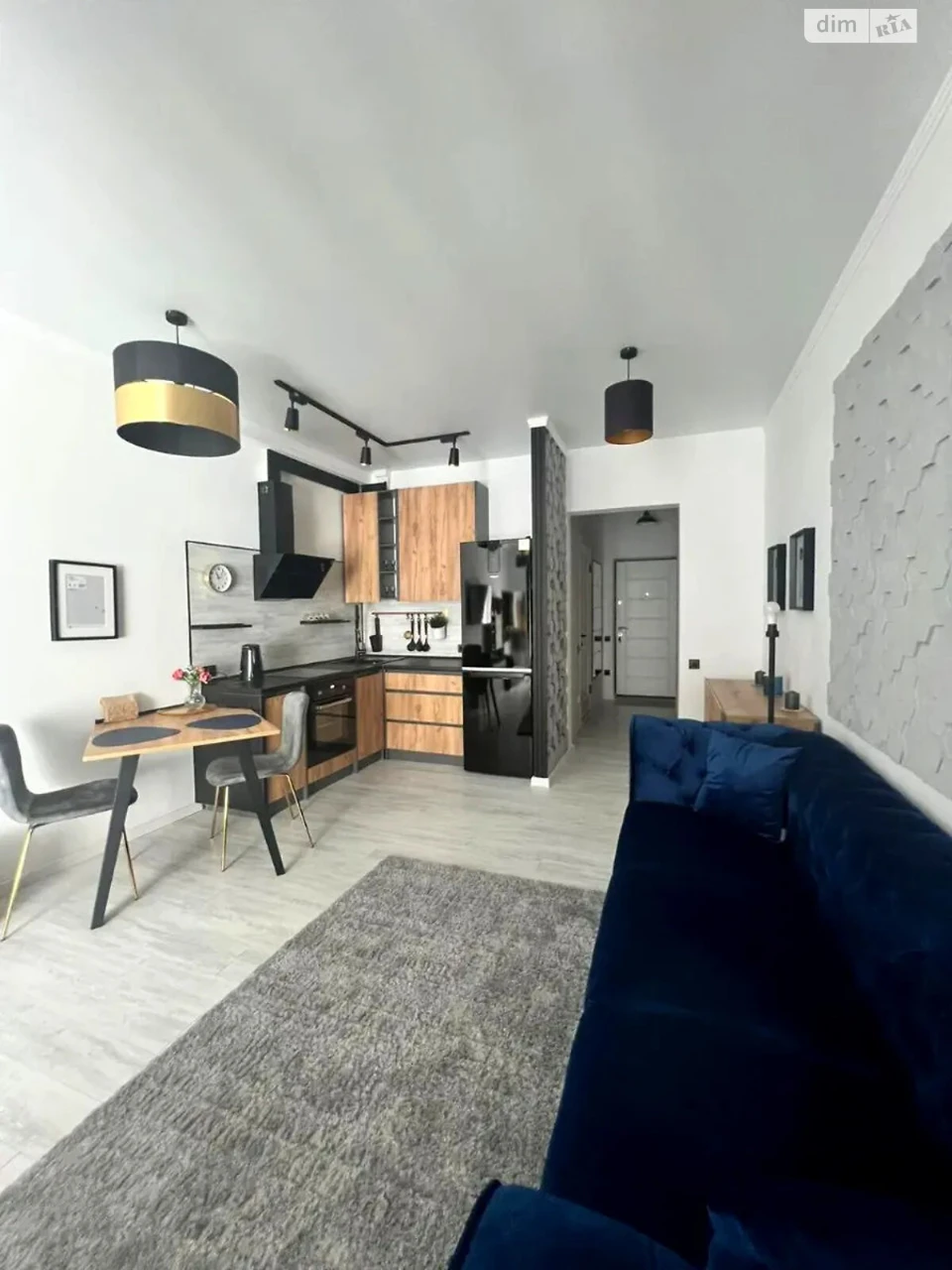 Long-Term Rental Apartment, Holosiiv