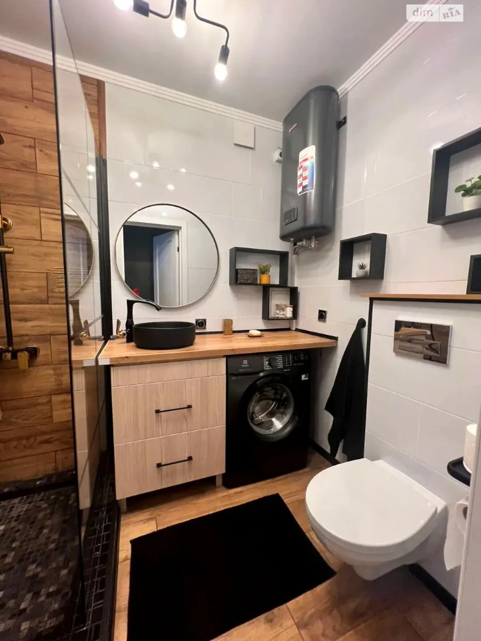 Long-Term Rental Apartment, Holosiiv
