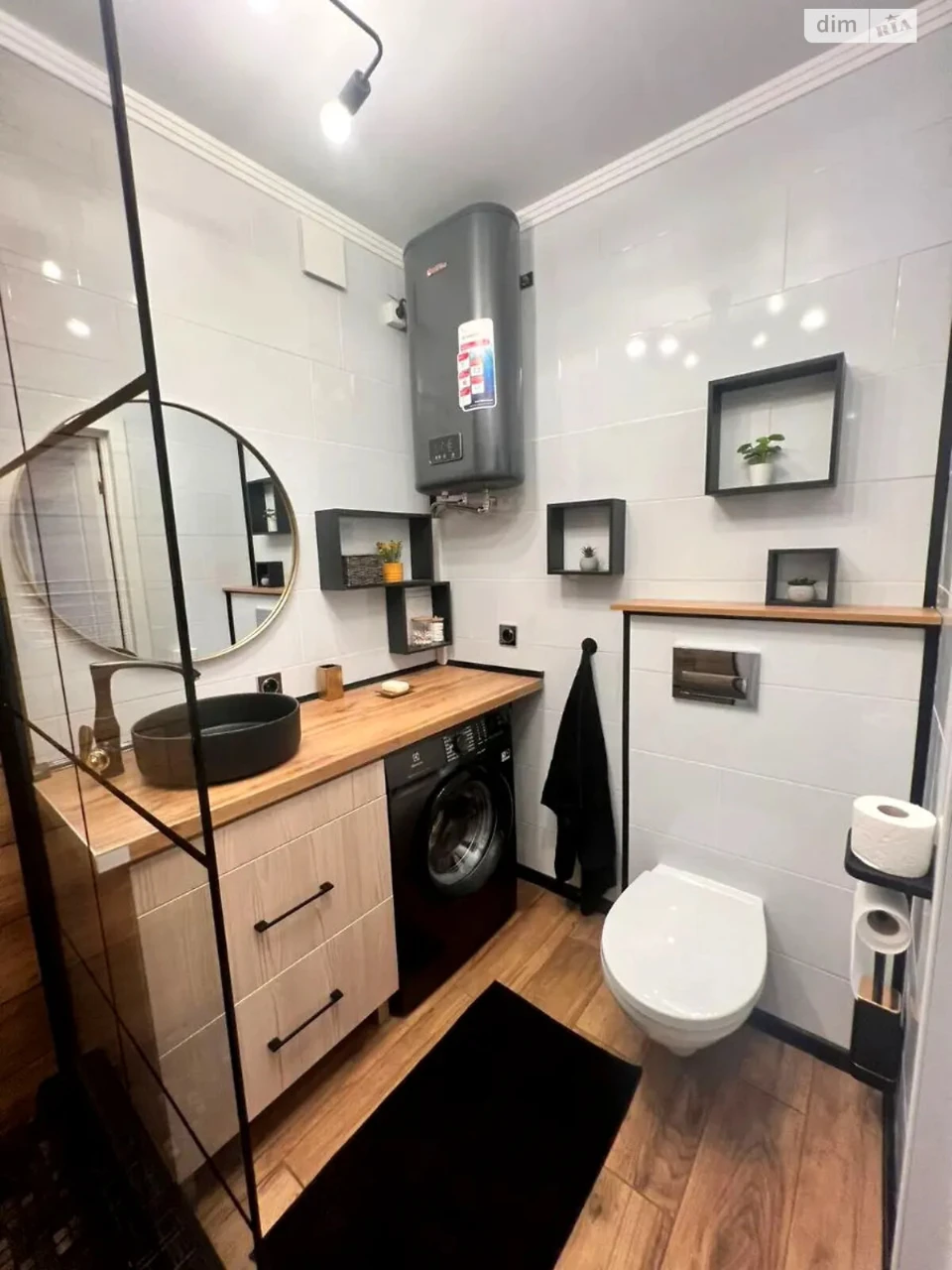 Long-Term Rental Apartment, Holosiiv